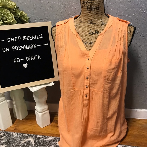 Sonoma Tops - NWT Woman’s Sonoma Short Sleeve Top Size L